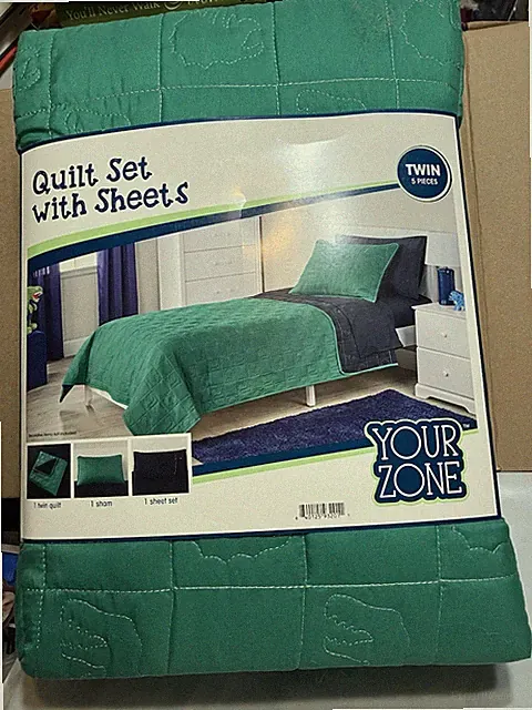 YOUR ZONE REVERSIBLE TWIN 5 PIECE QUILT SET GREEN